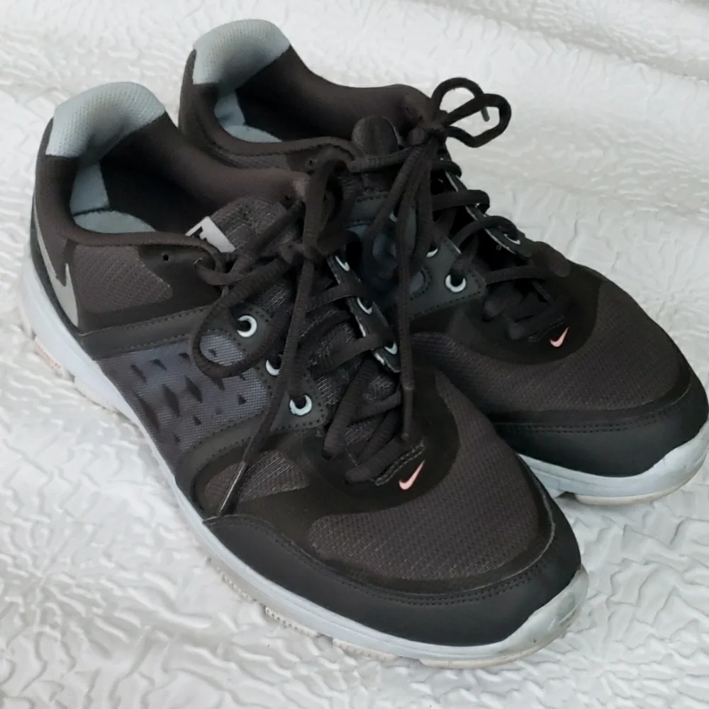 Nike women free